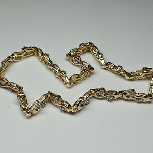 10K SOLID GOLD BRACELET WITH DIAMOND CHIPS weight is 6.7 grams solid gold!